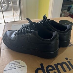 Nike Big Kid’s/Youth All-Black Air Force 1 Sneakers 6Y